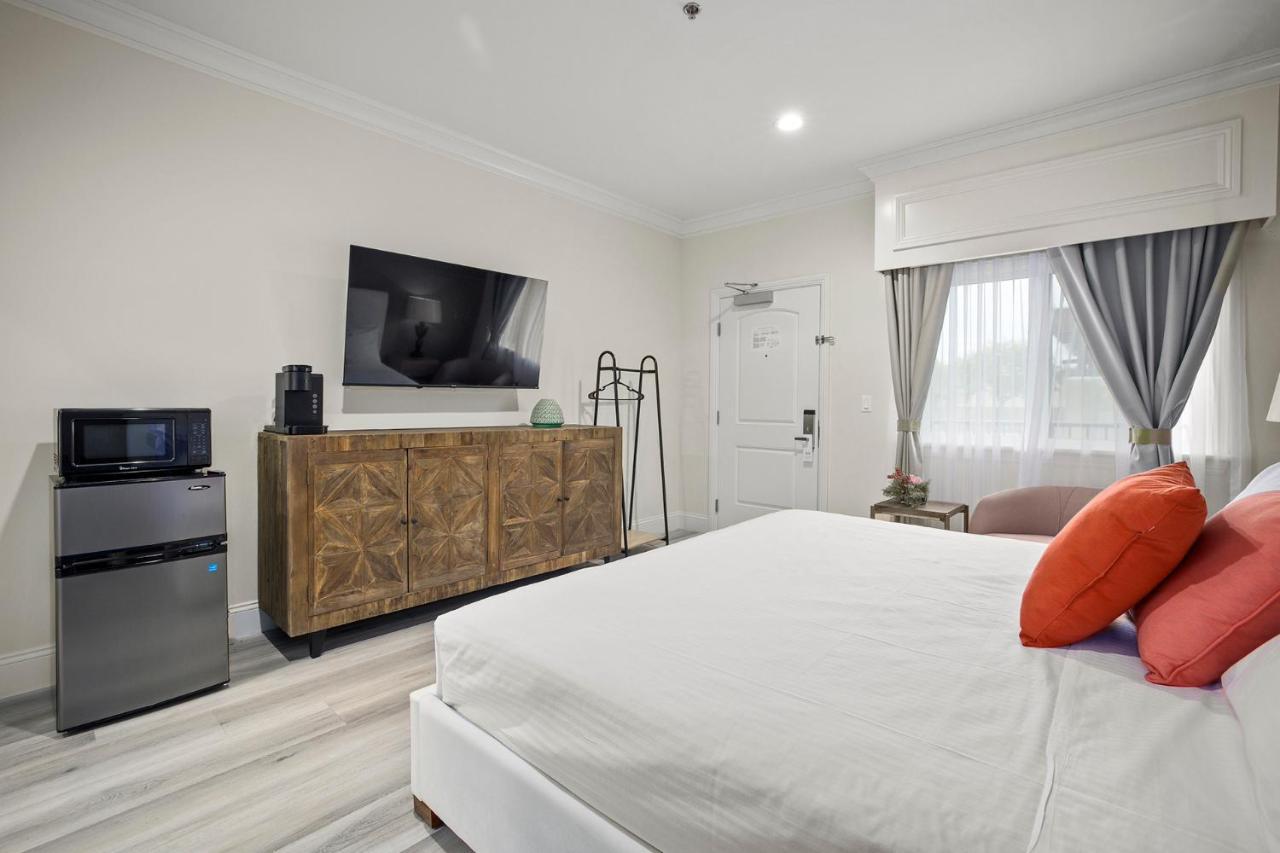 Hotel Huntington Duarte Buitenkant foto