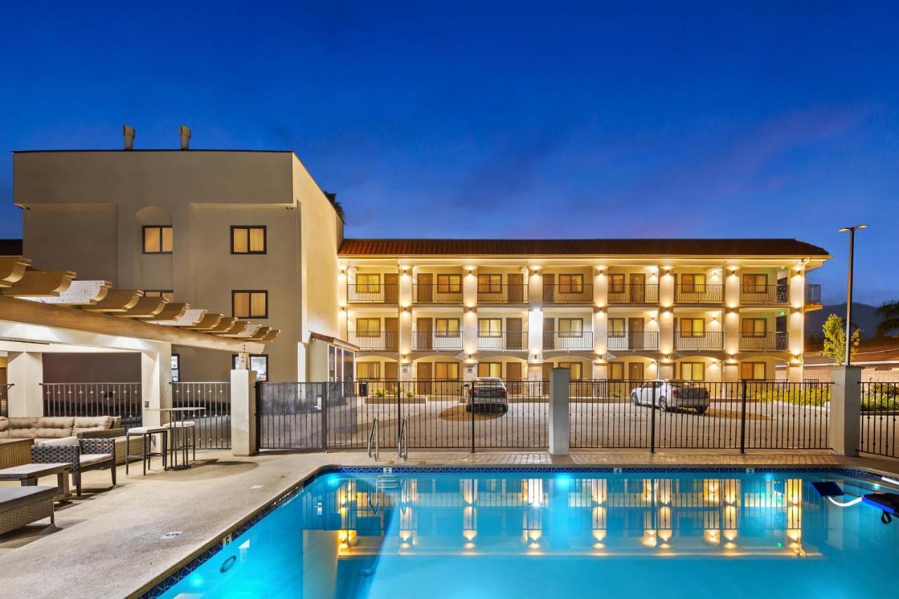 Hotel Huntington Duarte Buitenkant foto