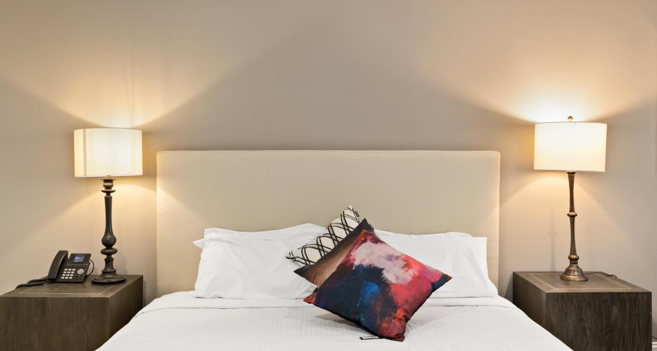Hotel Huntington Duarte Buitenkant foto