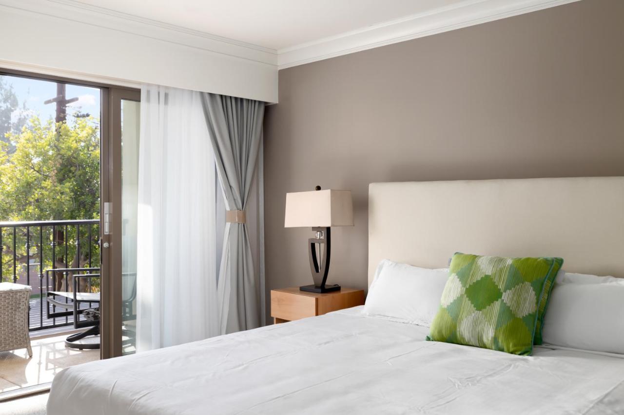 Hotel Huntington Duarte Buitenkant foto